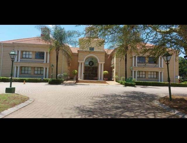 OFFICE PROPERTY TO RENT IN EPSOM DOWNS